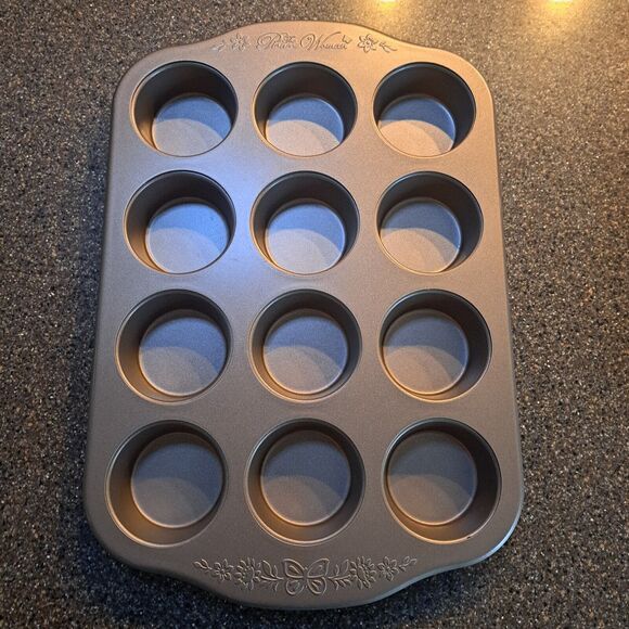 The Pioneer Woman 12-Cup Nonstick Aluminized Steel Muffin Pan Champagne - Picture 2 of 16